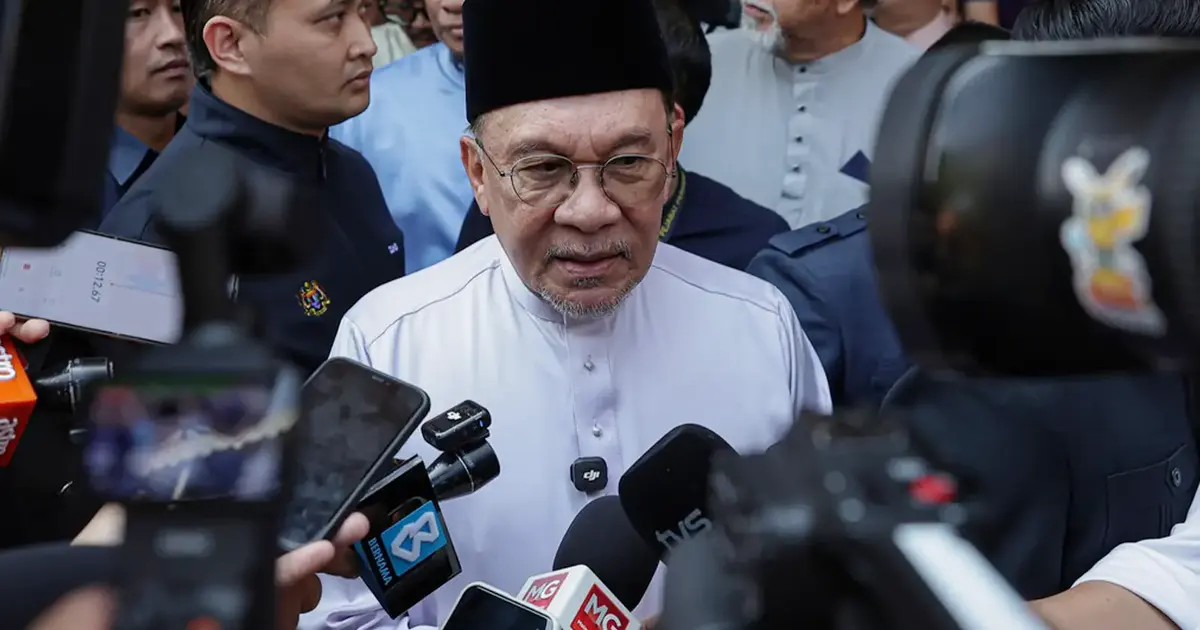 Anwar Vows Renewed Effort as Merdeka Center Poll Shows High Approval