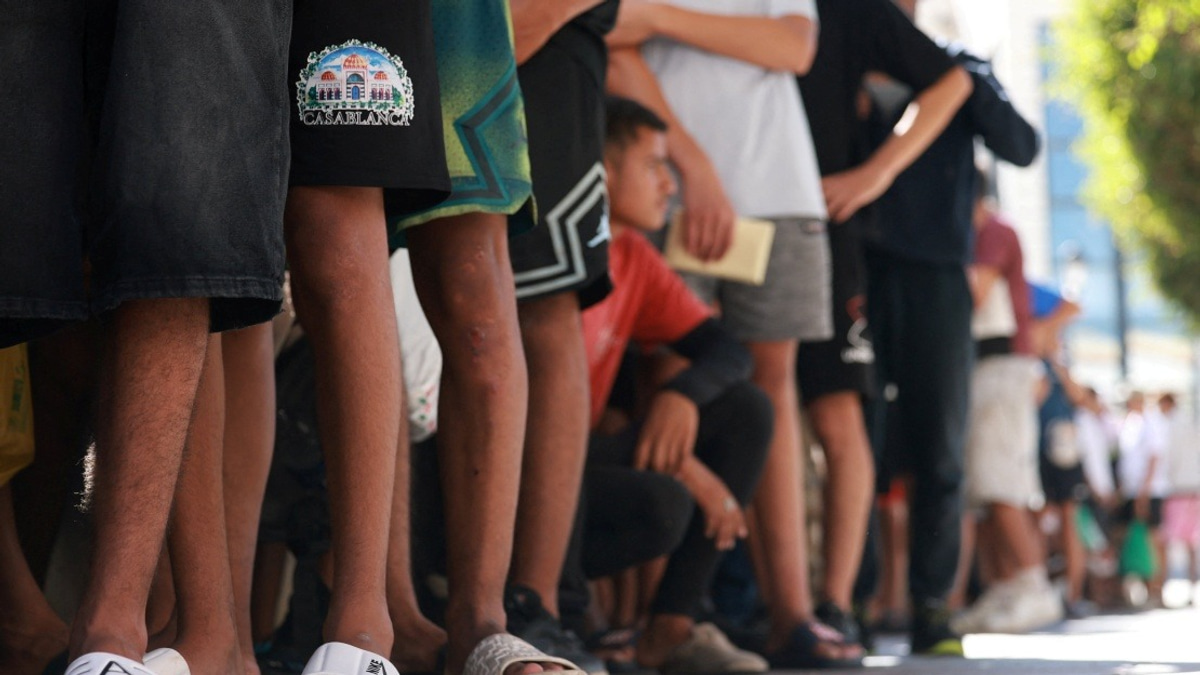 Spain Retaliates With Border Checks Against Italian Arrivals Over Migration Standoff