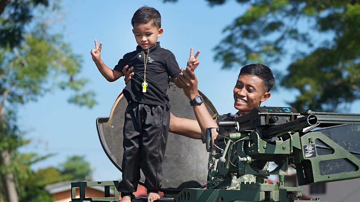 MINDEF Deepens Ties with Alor Gajah Community Through Welfare Initiatives