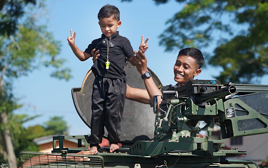 MINDEF Deepens Ties with Alor Gajah Community Through Welfare Initiatives