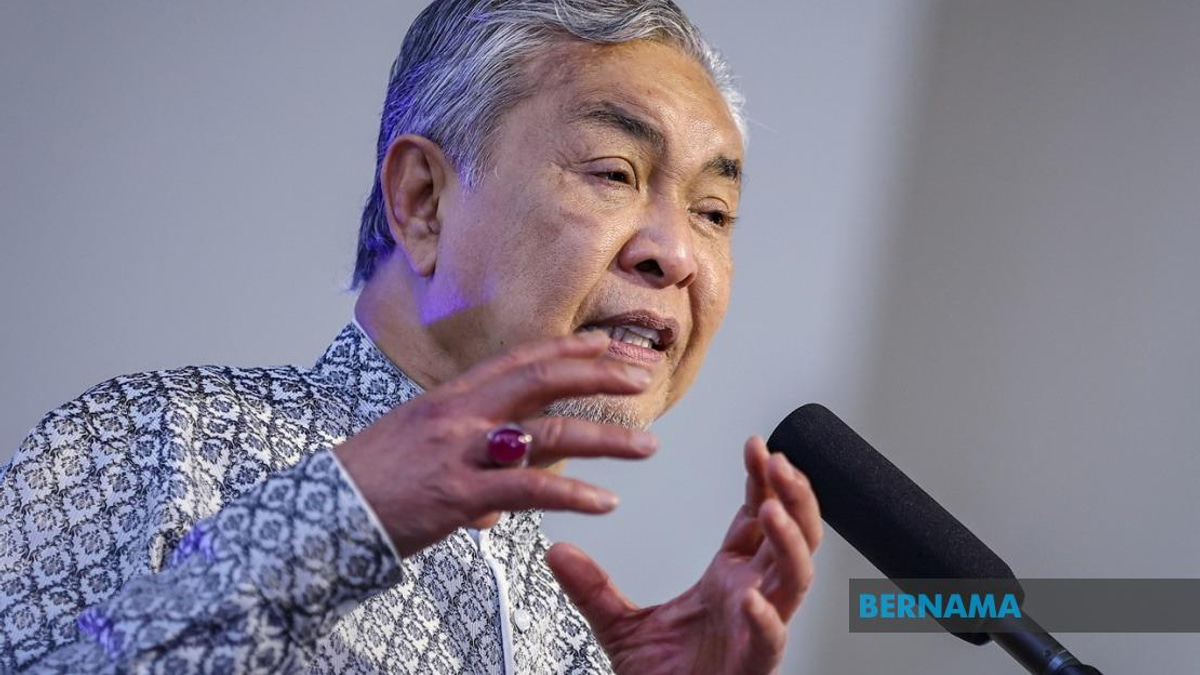 Keep Campaign Focused on Issues, Not the Past, Says Zahid