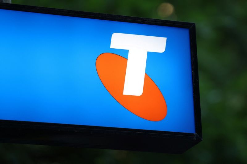 Major Telstra outage cripples Australian transport and payments
