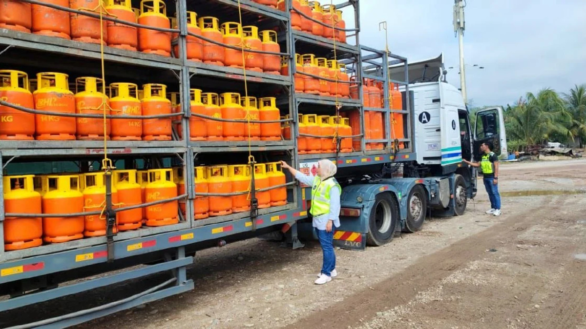 Massive LPG cache worth RM405,000 seized in Bentong enforcement operation
