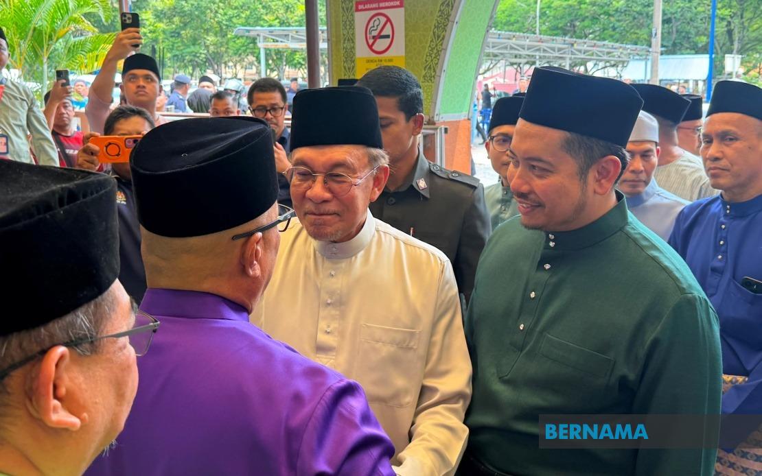Azam Baki's NFCC Role Independent of MACC Position, Says Anwar