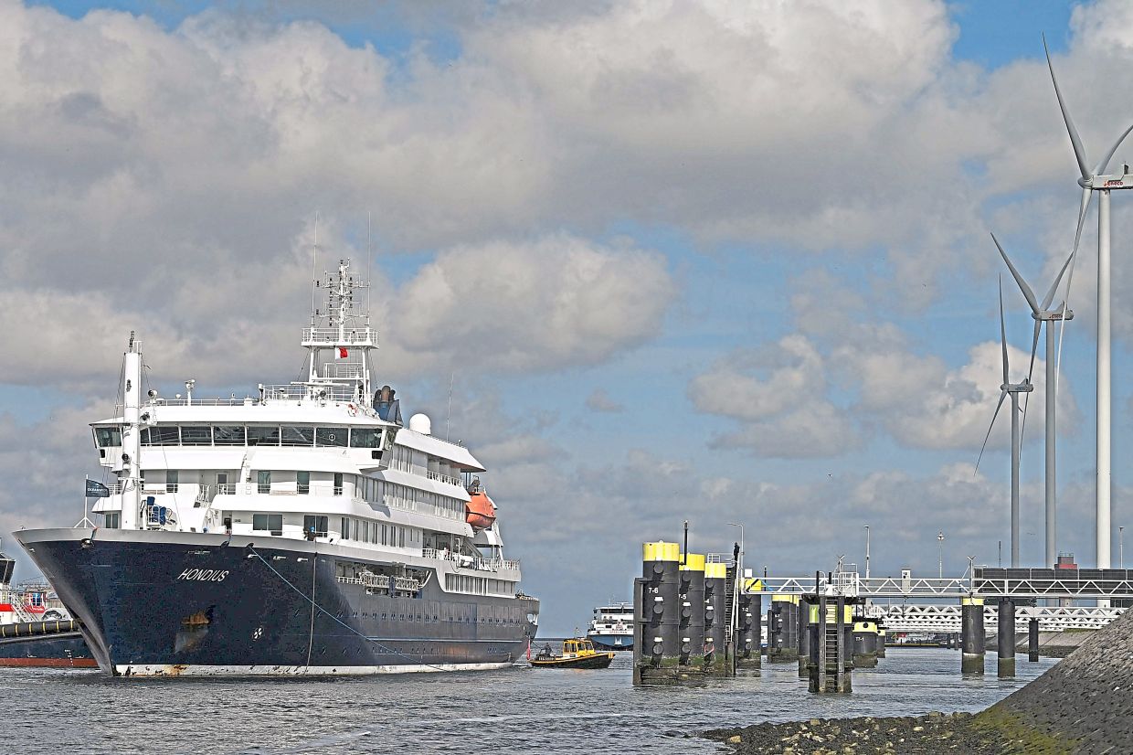 WHO Declares End to Hantavirus Outbreak from Antarctic Cruise Ship