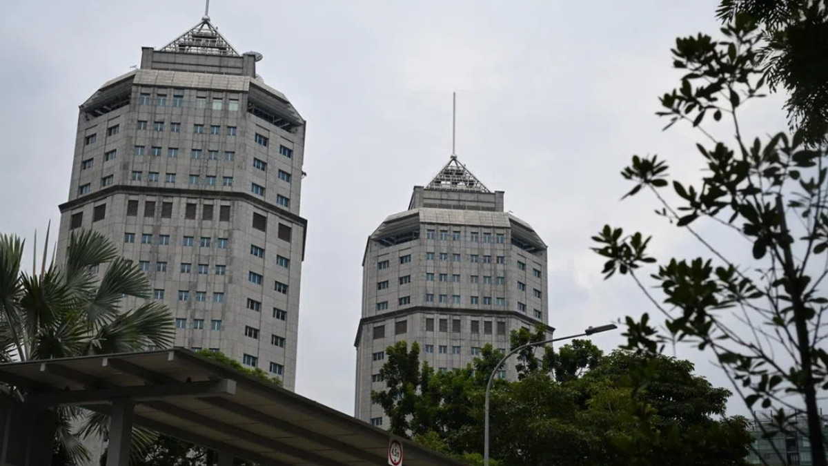 Singapore Deports Two Bangladeshi Workers for Extremist Social Media Posts
