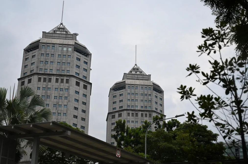 Singapore Deports Two Bangladeshi Workers for Extremist Social Media Posts