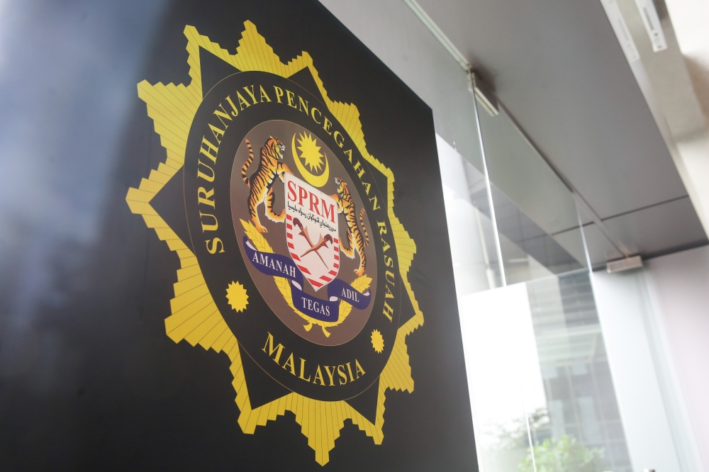 MACC Presses Former CFO Over RM370 Million Tabung Haji Share Transaction