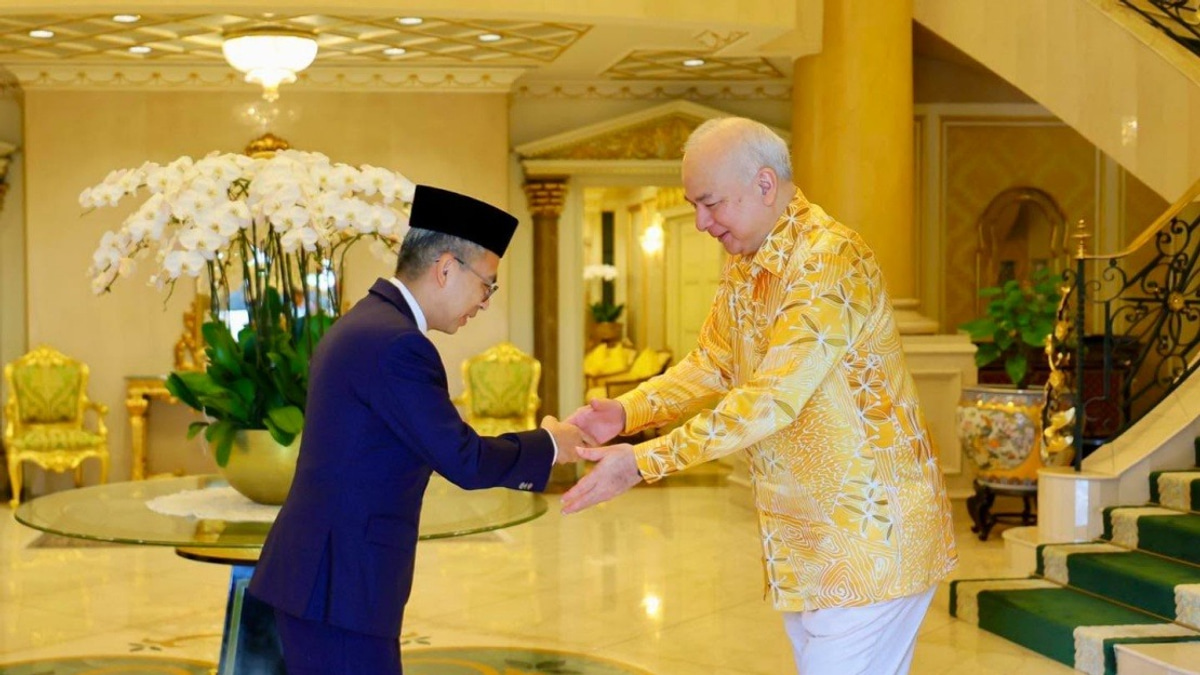 Sultan Nazrin Briefed On Perak's Communications Infrastructure Push