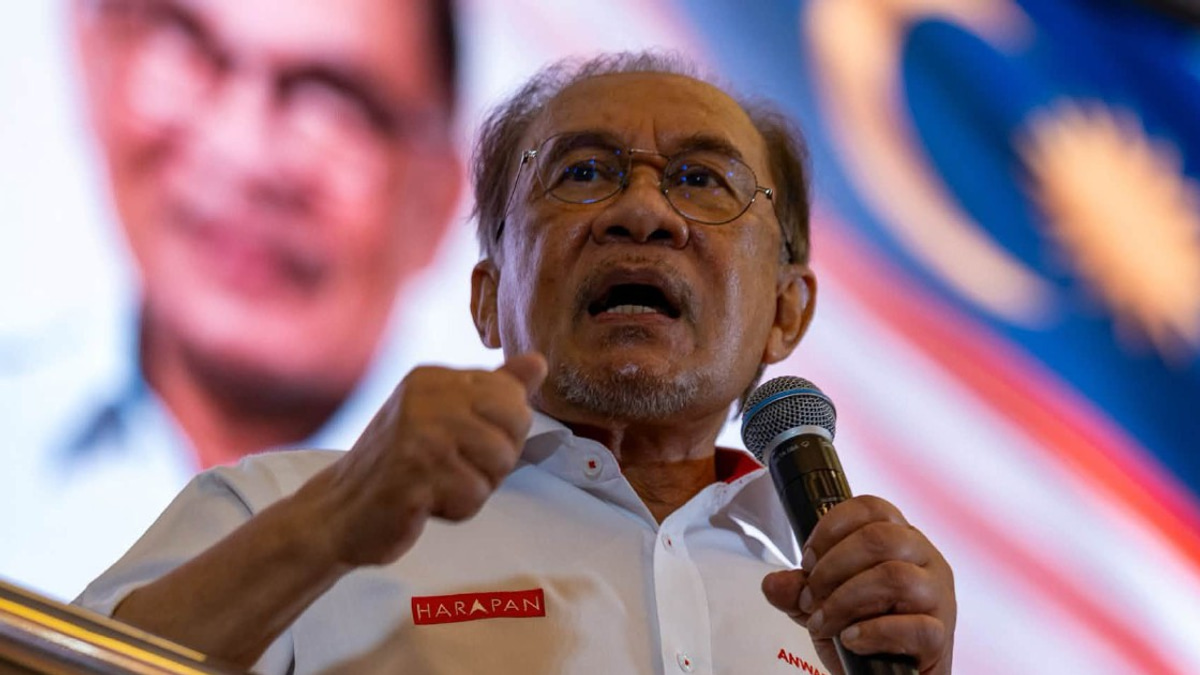 Malaysia will not seek Singapore's help for Johor poll voting arrangements, Anwar clarifies