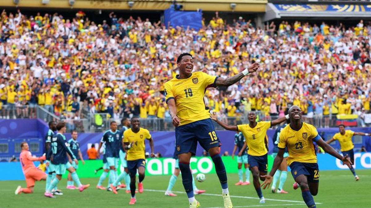 Ecuador Stun Germany to Secure World Cup Knockout Spot in Dramatic Group E Finale