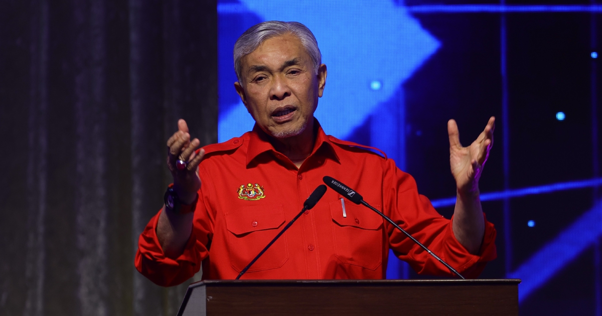 Zahid: PM Has Right to Remove Underperforming BN Ministers