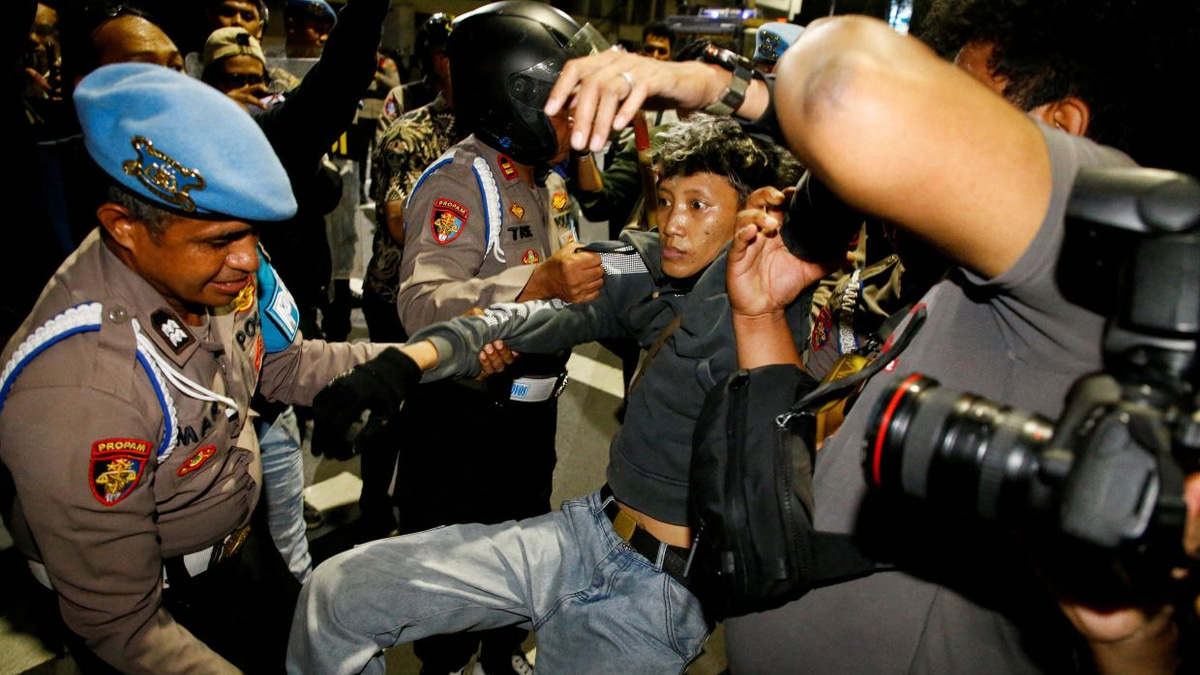 Indonesia Charges Four After Anti-Government Protest in Surabaya Over Fuel Prices and School Meals Row