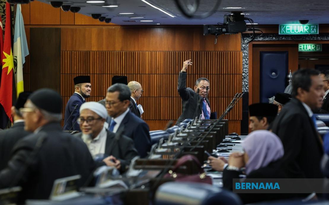 Anwar Dismisses Opposition Attempts to Politicise Tabung Haji Scandal