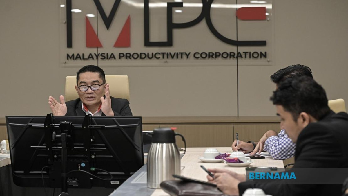 Malaysia's Bureaucratic Red-Tape Reform Lifts Nation to 15th in Global Competitiveness Rankings