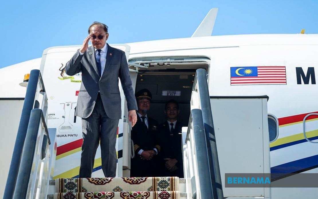 Anwar Returns From Turkmenistan, Marks Penang Visit With Industrial Park Launches and Press Awards