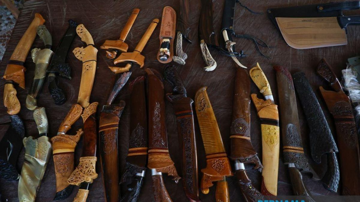 A Kelantan Collector's Race Against Time: Preserving the Nation's Blacksmith Heritage