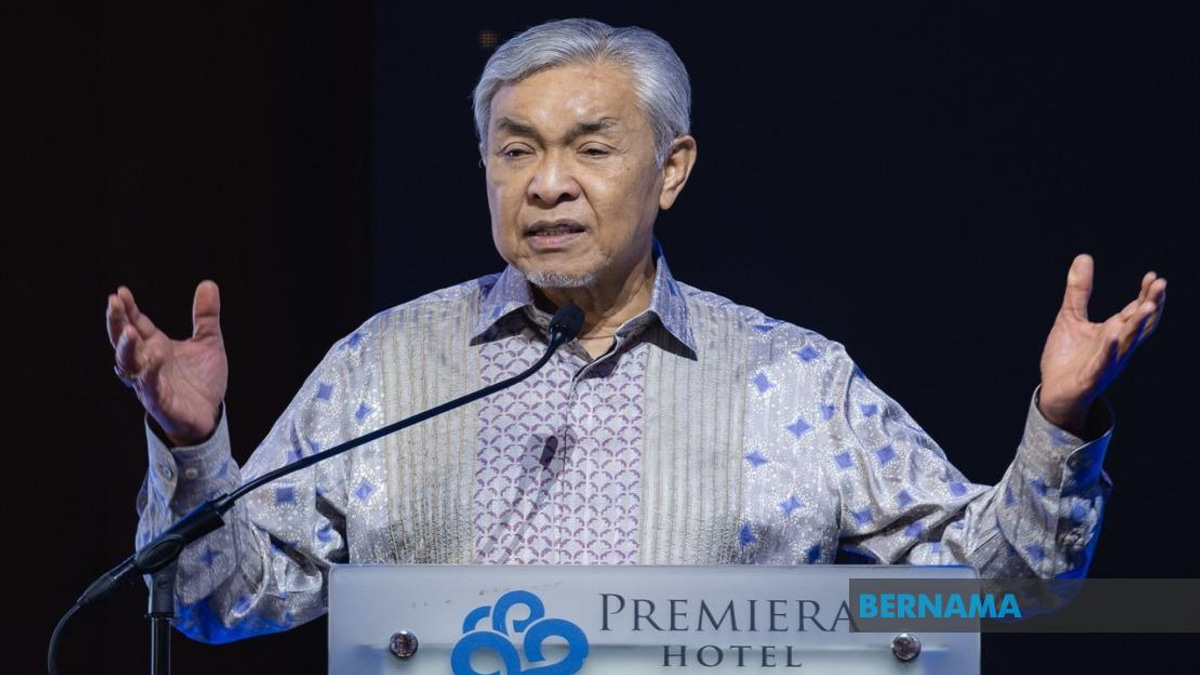 Ahmad Zahid: Rural Roads in Sabah and Sarawak to Be Reviewed for 2027 Budget Allocation