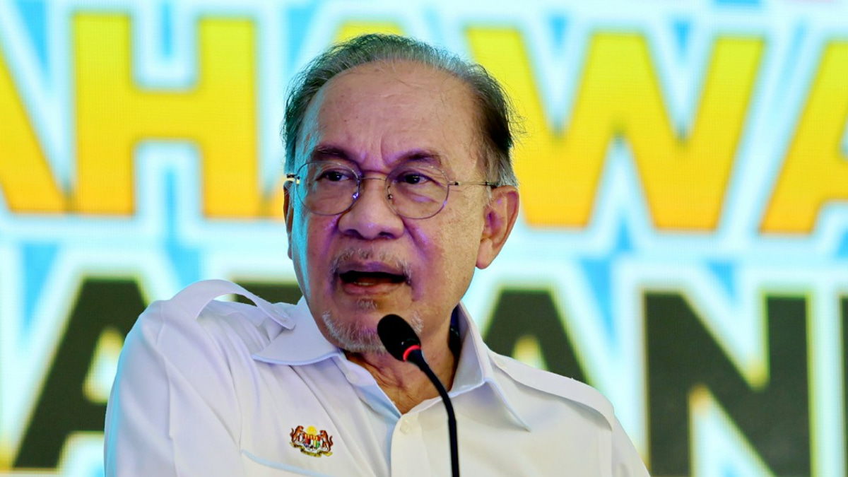 Anwar makes final push for Negri Sembilan votes with last-minute TikTok appeal