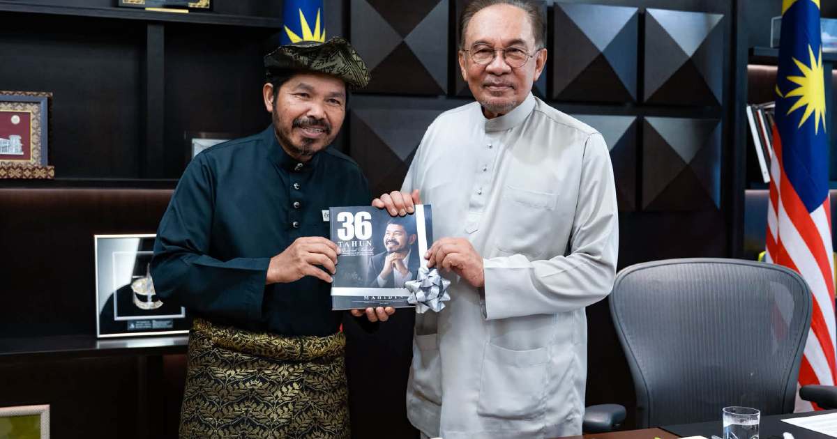 Chief Statistician Bids Farewell to PM as Tenure Concludes