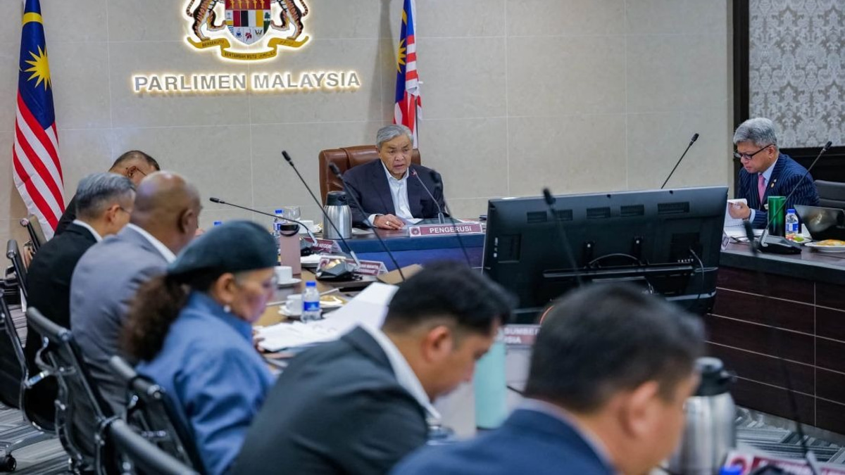 Malaysia Must Balance Refugee Duties With Security, Says Deputy PM Ahmad Zahid