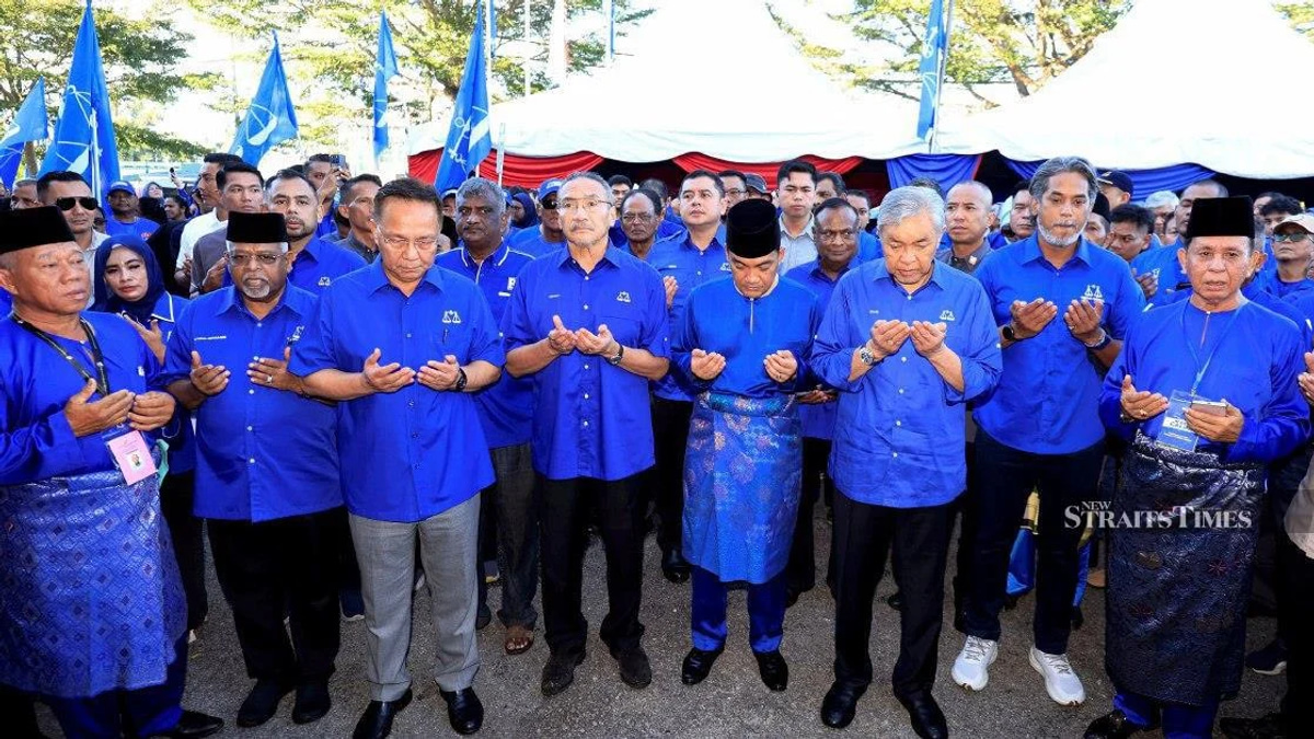 BN Elite Rally Behind Johor's Onn Hafiz in Strategic Show of Party Strength