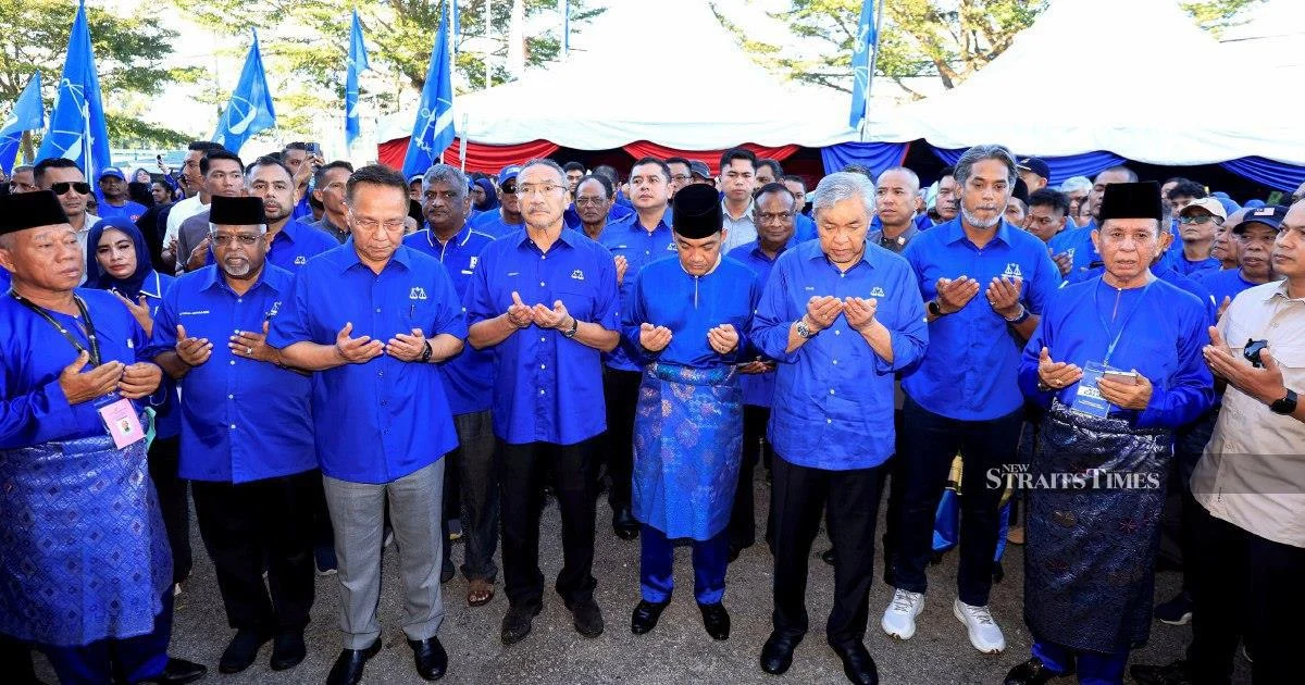 BN Elite Rally Behind Johor's Onn Hafiz in Strategic Show of Party Strength