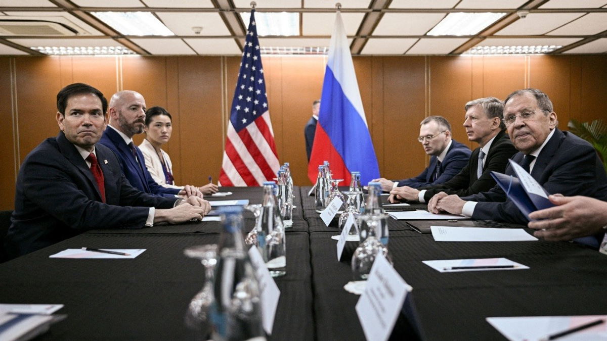 Russia and US Agree to Maintain Diplomatic Channels Despite Tensions