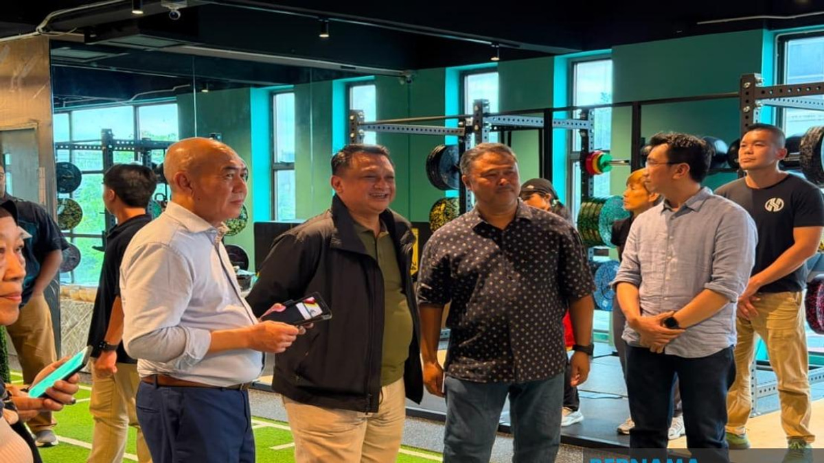 Strength Training Key to Preventing Falls in Malaysia's Ageing Population, Says Doctor
